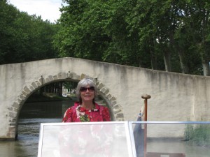 Sara beyond bridge