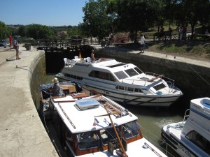 Beziers - the 9 Eclusers